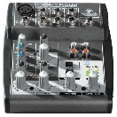 Mezcladora Behringer Xenyx 502